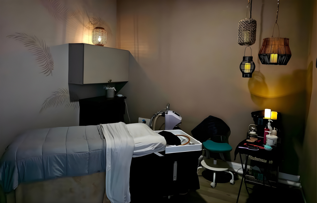 HairPlay Spa serene interior with ambient lighting and treatment bed